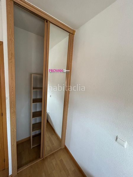 Foto 2c72b6a8-1a7e-4e3f-b5b1-b3c92f32aa17. Casa amb aparcament a Galápagos