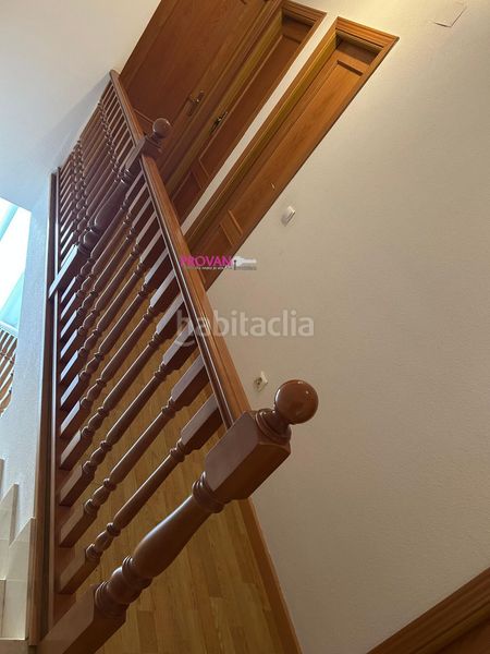 Foto b152f271-9c55-47de-82d8-f1f064d3280f. Casa amb aparcament a Galápagos