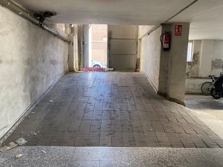 Aparcament cotxe a Petrer. Petrer  alicante ,garaje en zona de la foia  para unos 7 coches