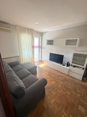 Etagenwohnung en Veredillas. En veredillas con 3 dormitorios, terraza y ascensor!!!