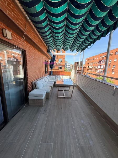 Foto 54c72765-a0db-4948-a81b-896d7f1f47e7. Àtic amb calefacció piscina a Juncal Torrejón de Ardoz
