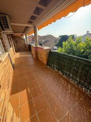 Pis en San Agust�n de Guadalix. Seminuevo con 3 dormitorios. garaje, trastero y terraza!!!