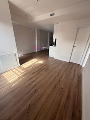 Lloguer Pis a Centro. Apartamento a estrenar con 1 dormitorio, trastero y ascensor!!!