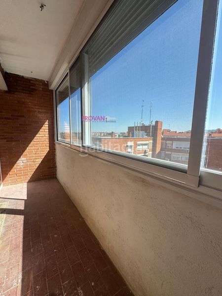 Foto 02235c06-04ac-4245-84d2-9d3982b4783c. Piso muy amplio!! con 3 dormitorios, dos baños y cocina integrada! en Torrejón de Ardoz