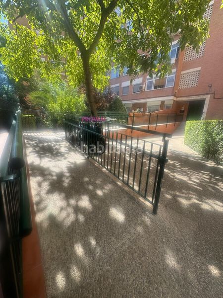 Foto 437f60d3-d2c8-42f2-8564-082ce17a0768. Piso muy amplio!! con 3 dormitorios, dos baños y cocina integrada! en Torrejón de Ardoz