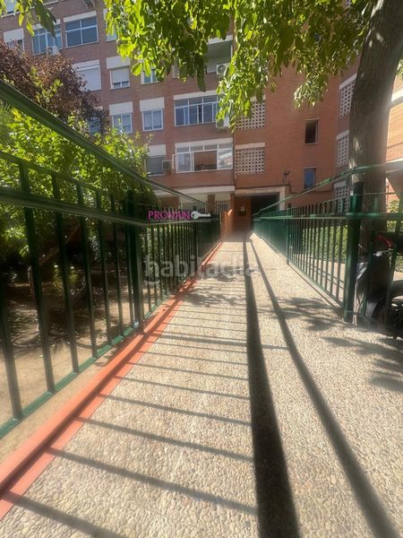 Foto 92a34a3a-d89d-4dd8-b5bc-1d6cdc660131. Piso muy amplio!! con 3 dormitorios, dos baños y cocina integrada! en Torrejón de Ardoz