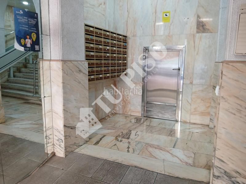 Foto b7abe74a-e815-4f51-aa25-37058aa9e7b2. Pis a Colonia Madrid Benidorm