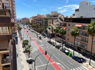 Pis  Carrer de sella. Regio piso exterior en av. beniardá