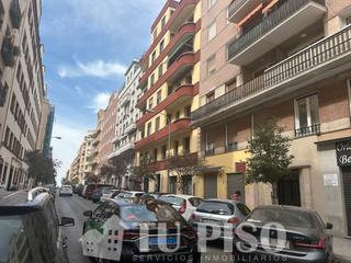 Pis  Calle de donoso cortés