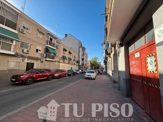 Piso  Calle de la sierra de palomeras. Tercera planta exterior con dos terrazas, antes tres dormitorios