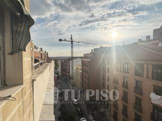 Appartement  Calle de toledo. Vivienda exterior, en 6ª planta en calle toledo, con gran terraz