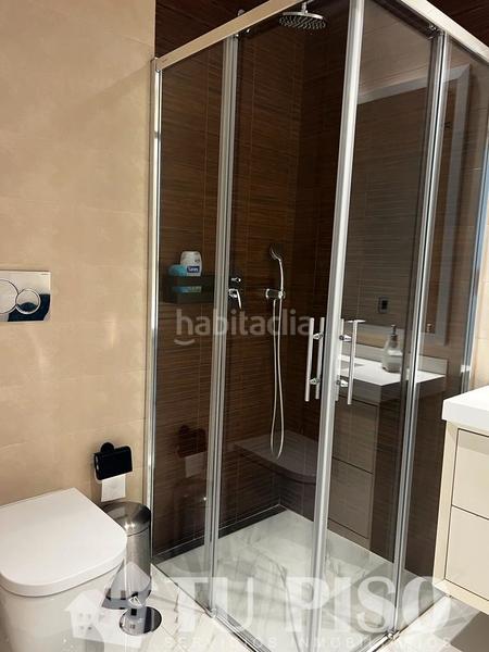 Foto 86f56d8d-0e9e-43b6-9882-1e38132ad3cf. Appartement avec chauffage parking piscine dans Playa Poniente Benidorm