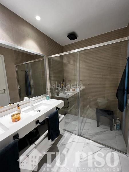 Foto a1fb8ff0-f2bb-4aaa-b7de-57bbaaa3ac9e. Piso magnífico inmueble en la urbanización privada "sunset drive" en Benidorm