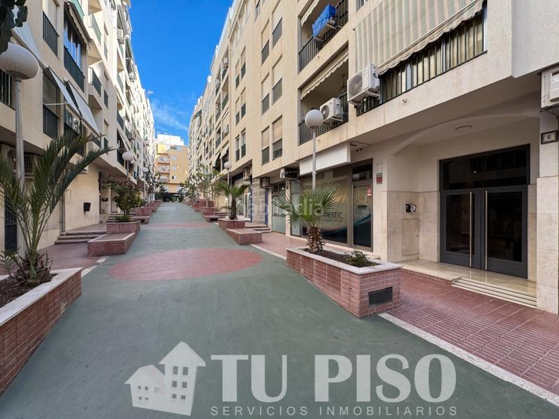 Foto 5a945c93-39f7-4fd8-8fb3-cb8366fbcb0a. Pis amb calefacció a Centro Urbano Benidorm