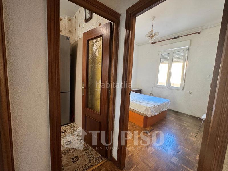 Foto c99862c4-278a-4b5f-b1ab-8a805ec5f420. Lloguer pis a calle de aldea del fresno 15 a Chopera Madrid