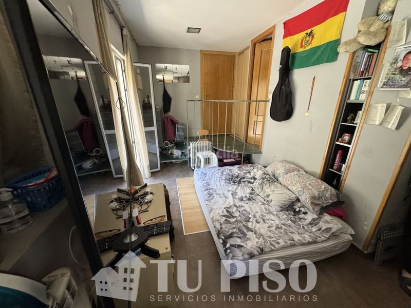Foto 4a109e57-ea42-4df3-adf7-c3e66432cd99. Estudi a Abrantes Madrid