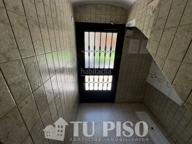Foto c2cd2254-8a47-466d-98d6-6edd4dba0b38. Estudi a Abrantes Madrid