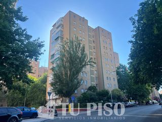 Pis  Calle de arcos de jalón. Inmueble exterior reformado en su totalidad junto a centro comer
