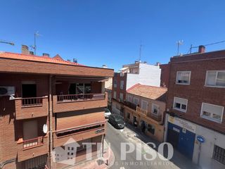 Flat  Calle antonio lanzuela. Inmueble exterior de 106m2, terraza abierta de 20m2 y trastero d