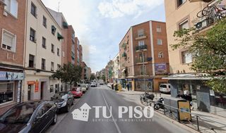 Pis a Calle Carlos Heredero