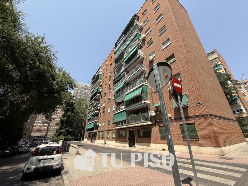 Foto f6db035a-6a3e-45e9-8d63-bcde786849e0. Pis amb calefacció a Chopera Madrid
