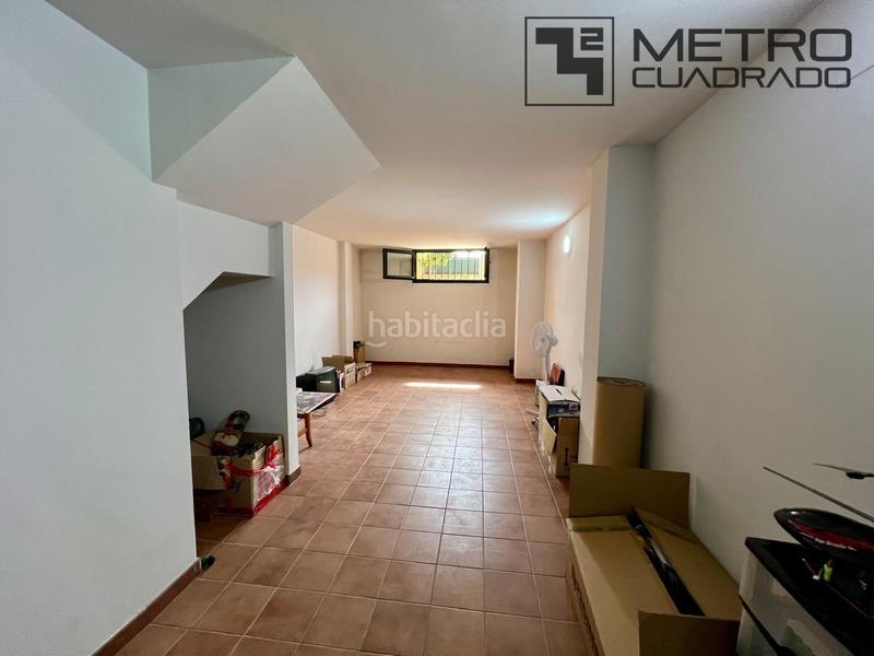 Foto df331373-0d58-48f1-b543-ff1569118c55. Chalet  adosado con piscina comunitaria en Universidad-Hospital Fuenlabrada