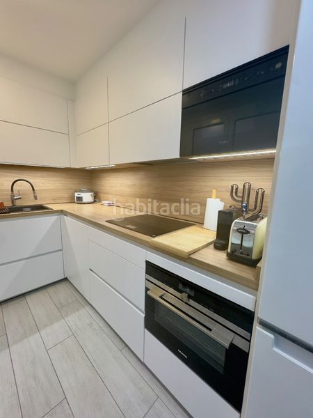 Foto 7904a2d8-fb0f-47de-81cb-cf397c8152ba. Pis amb calefacció aparcament a Hispanoamérica-Bernabéu Madrid