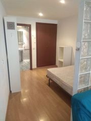 Rent Studio  Calle de mariana pineda