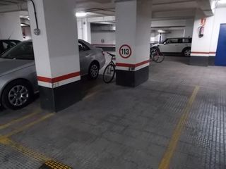 Alquiler Parking coche en Calle de orense 66