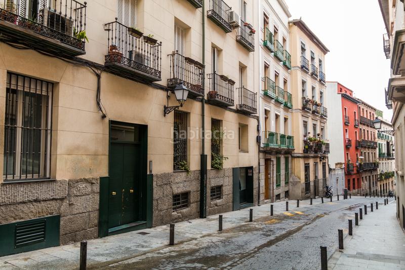 Foto d0164437-ecc5-4d1d-9586-941c53ce7586. Lloguer àtic amb calefacció a Cortes-Huertas Madrid