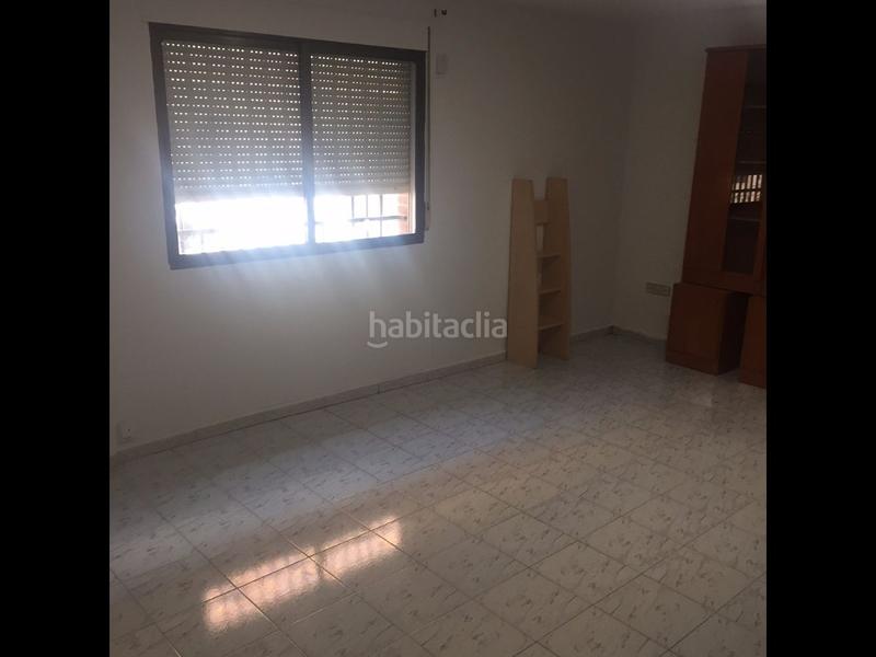 Foto b5fb52a0-d819-45f8-b072-be4d24f34c29. Rent flat in San Isidro Madrid