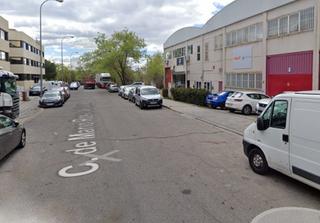 Parking coche en Calle de mario roso de luna 25. Akasa vende madrid, las rejas, a pocos minutos de aeropuerto. 5