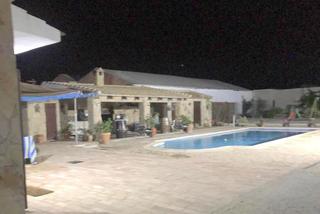 Chalet  N/a. Akasa vende, linares (jaen) urb. "la rozuela" independiente 280