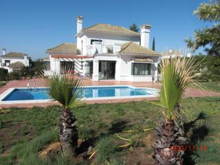Casa  Calle de los olivos. Akasa vende en la urb. jacaranda. chalet de 381m en parcela de