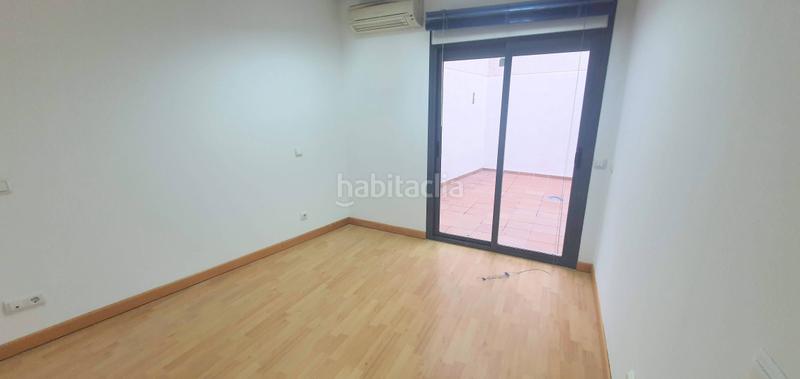 Foto f2897737-cbd3-4f1c-8033-05f05717d697. Location bureau dans n/a dans Estación Pozuelo de Alarcón