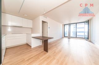 Alquiler Piso en Valdeacederas. Magnifico piso sin amueblar de 76 m2, 2 habitaciones y terraza;