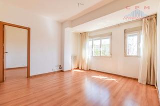 Location Appartement à Hispanoamérica-Bernabéu. Magnífico y luminoso piso sin amueblar, de 74 m2 y 2 dormitorios