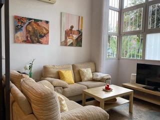 Location Duplex en Colina. Magnfico dplex, totalmente amueblado, de 48 m2 y 1 habitacin,