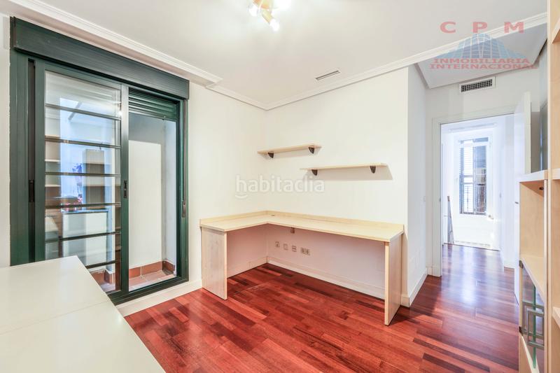 Foto 62d24ce6-9306-443c-bfd4-662d1ba7f998. Location duplex avec chauffage piscine dans Trafalgar Madrid