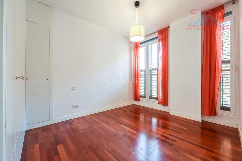 Foto ecbf88dc-aca3-4c69-88ca-3dbc74c19dfe. Miete zweistöckige wohnung mit heizung pool in Trafalgar Madrid