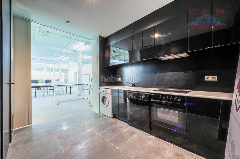 Foto f7830bef-9dd1-49ec-9023-95a334cb284c. Office space with heating in Argüelles Madrid