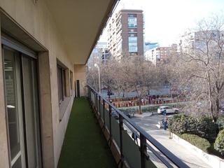 Alquiler Oficina en Nueva España. Magnifica y luminosa oficina de 600 m2, varios despachos y terra