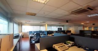 Edifici a Los Olivos-Los Ángeles. Exclusivo edificio de oficinas, de 4 plantas, de 850 m2, próximo