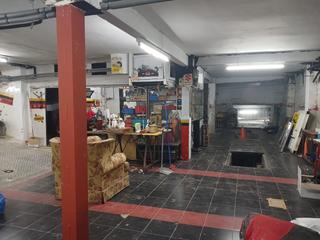 Nau industrial a Fuente del Berro. Estupenda y luminosa nave de 184 m2, situada en una zona privile