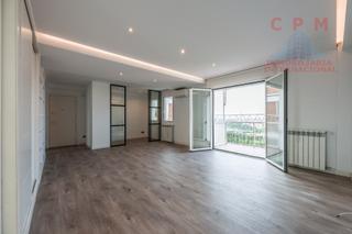 Alquiler Piso en Calle treviana 3. Estupendo y luminoso piso sin amueblar, de 82 m2, un dormitorio