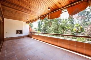 Location Appartement à El Soto de la Moraleja. Magnífico y luminoso piso de lujo, reformado, sin amueblar de 20