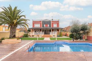 Xalet a La Cárcaba-El Encinar-Montemolinos. Exclusivo y luminoso chalet independiente de 421 m2, 4 dormitori