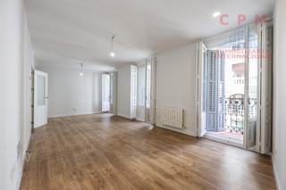 Alquiler Piso en Trafalgar. Magnífico piso totalmente reformado, sin amueblar,  de 130 m2, 3