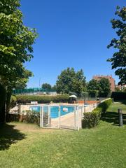 Lloguer Dúplex a Corralejos-Campo de las Naciones. Magnífico dúplex sin amueblar, de 140 m2, 2 dormitorios y 3 terr