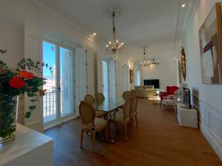 Alquiler Piso en Sol. Exclusivo piso reformado y amueblado de 180 m2 y 5 dormitorios,